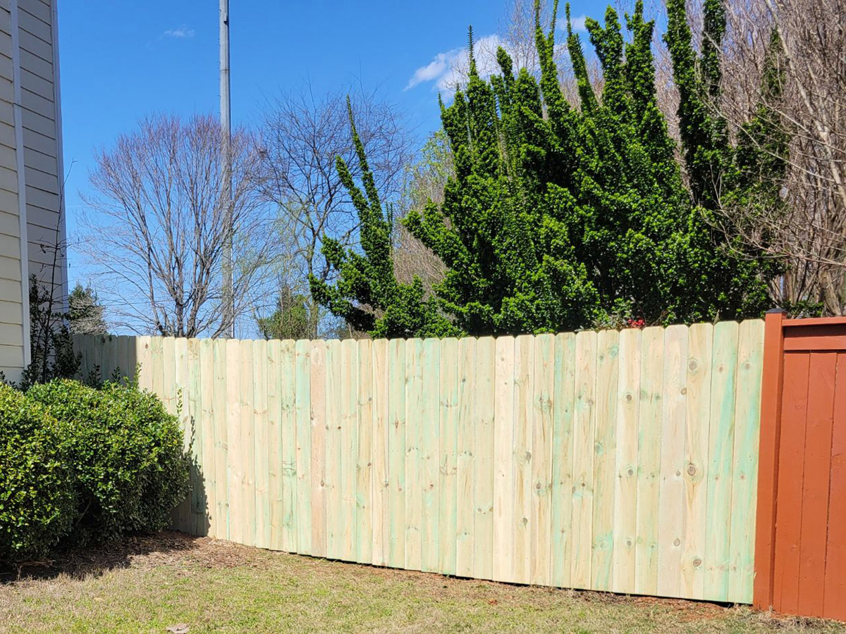 Braselton GA stockade style wood fence